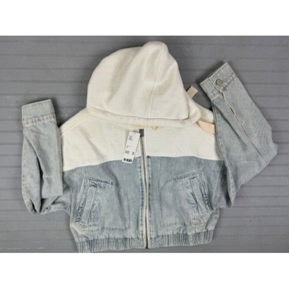 BDG Urban Outfitters Size M Womens Hooded Denim Jean Jacket Zip Front Light Wash